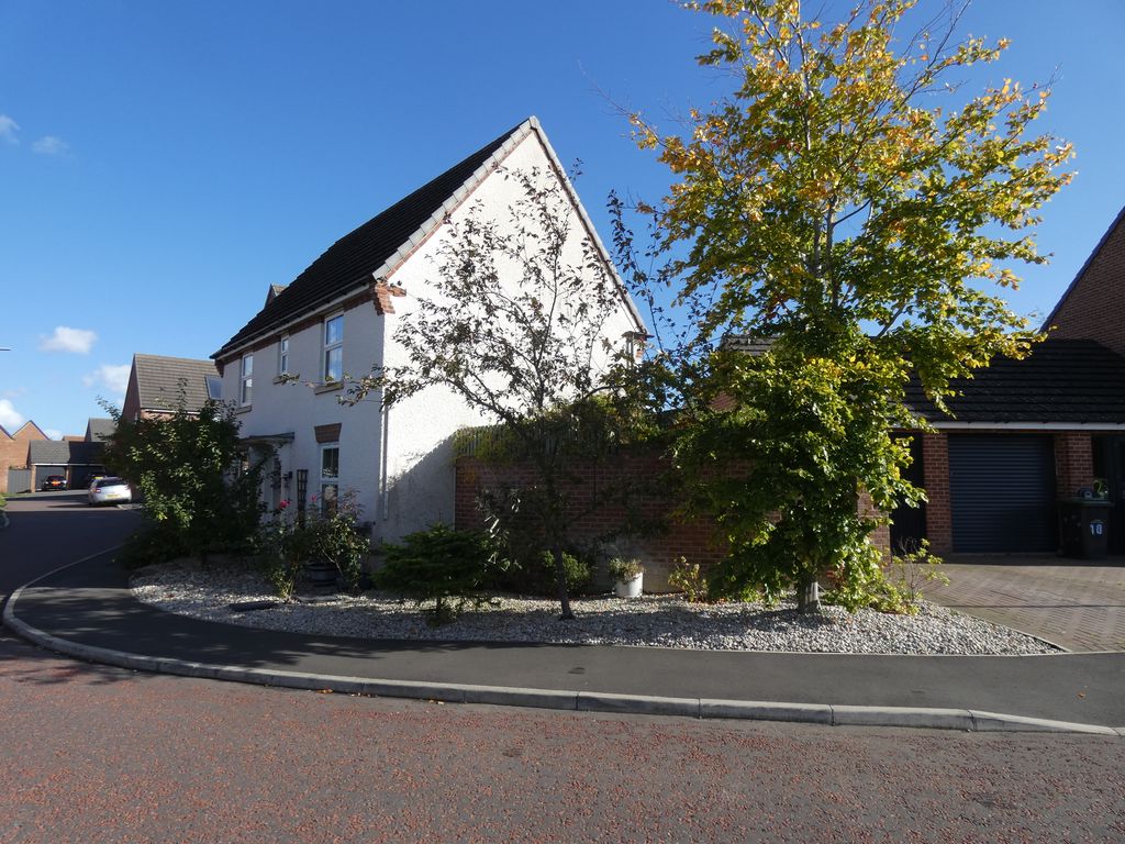 Front/Side to Garage- click for photo gallery